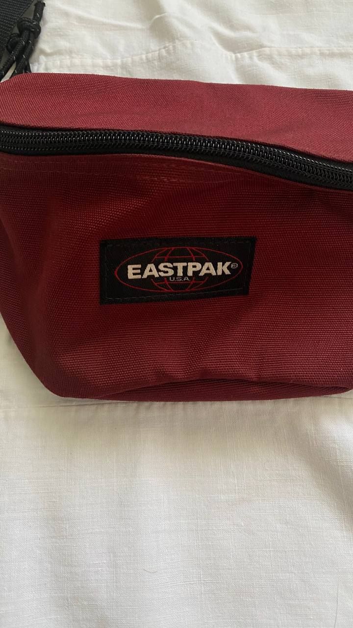 Сумка, бананка eastpak продам