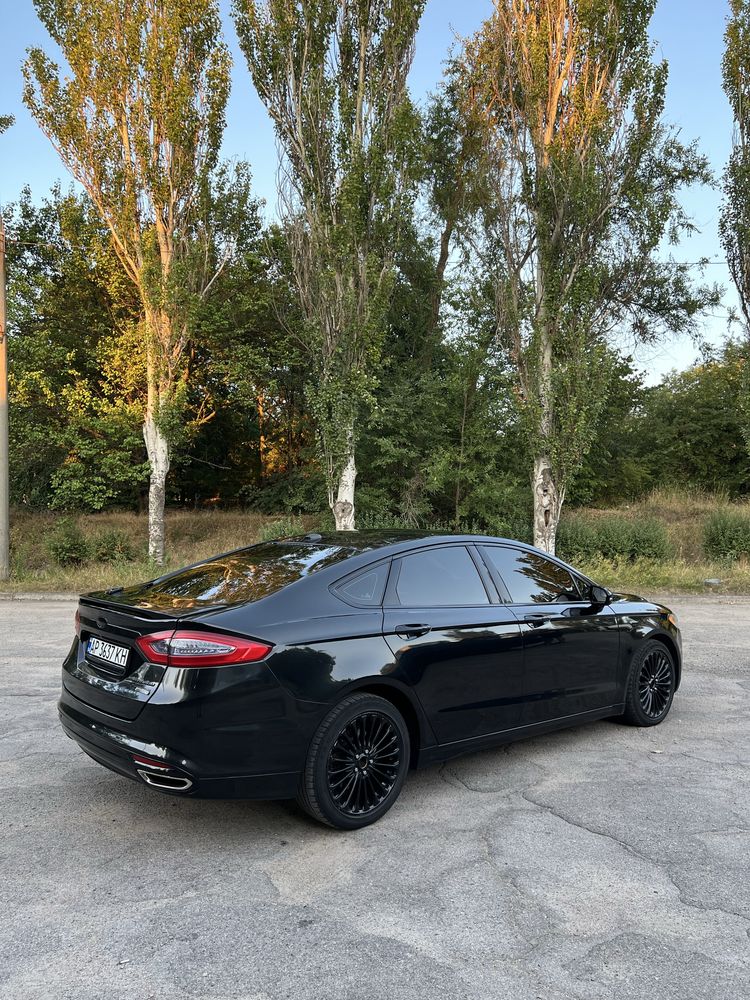 Ford Fusion TITANIUM 2013г