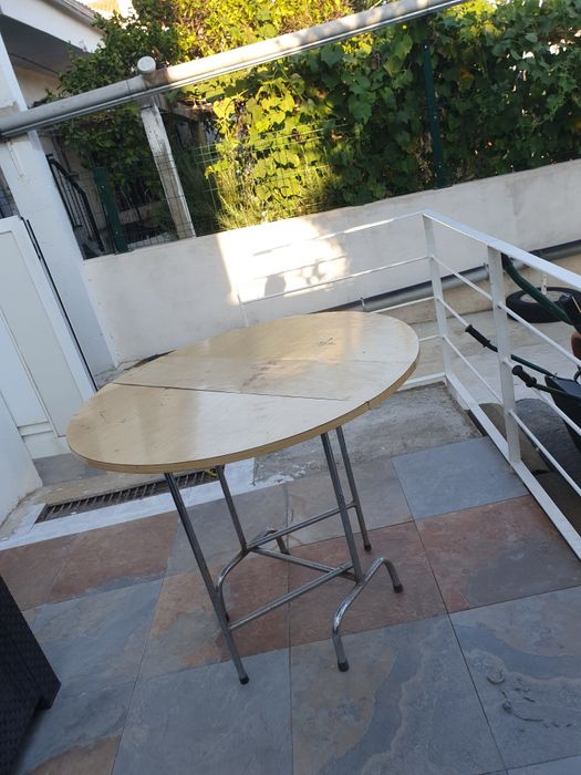 Mesa de refeição dobrável