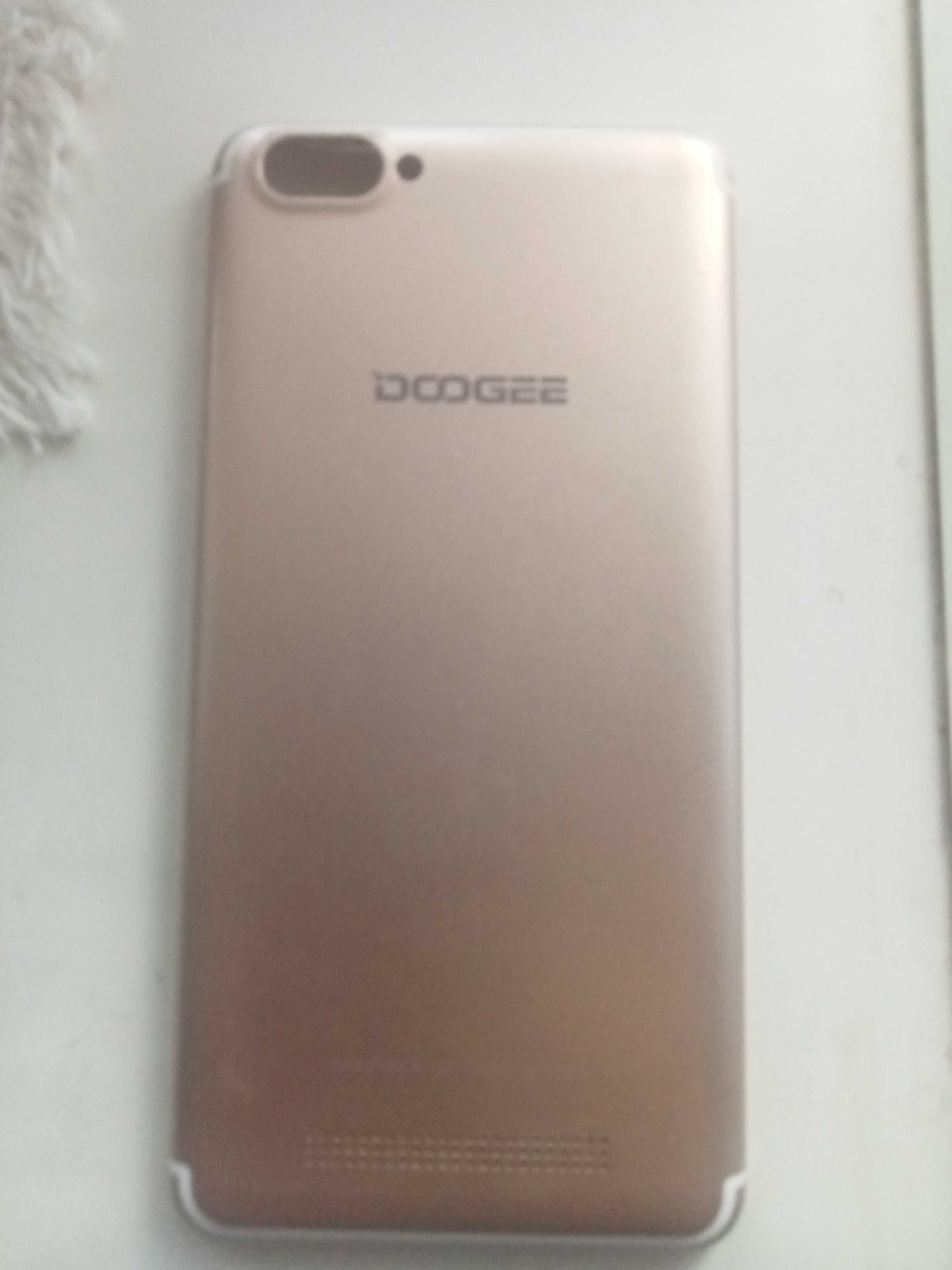 Doogee задняя крышка.