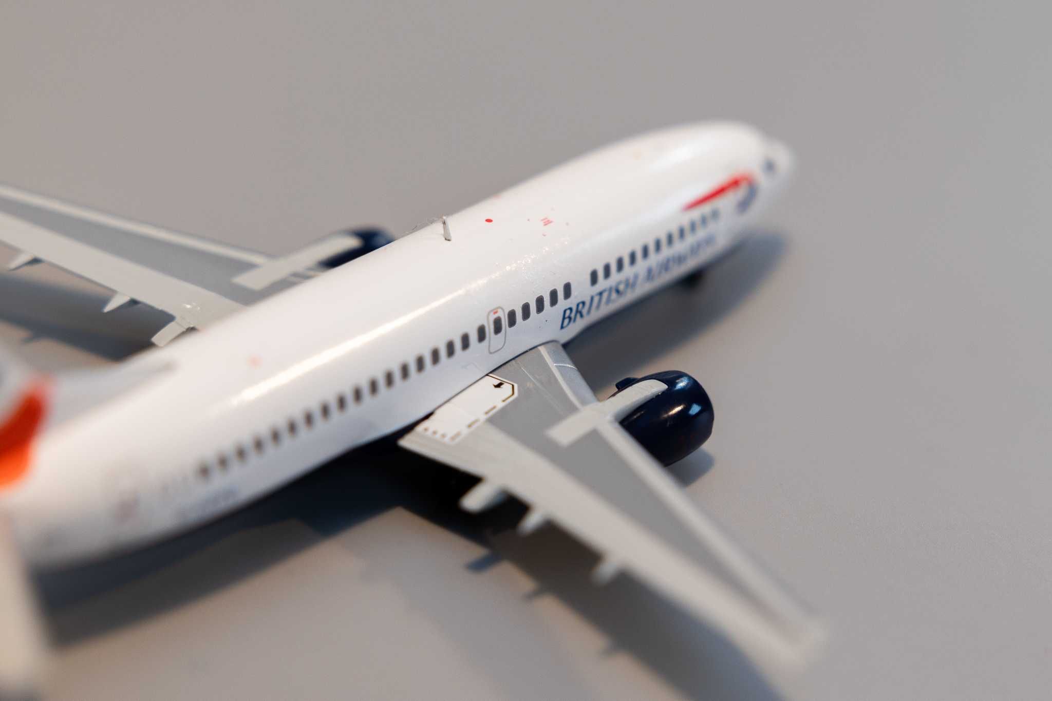 Samolot model Boeing 737 - 3Q8 British Airways 1/200 metalowy Aviation