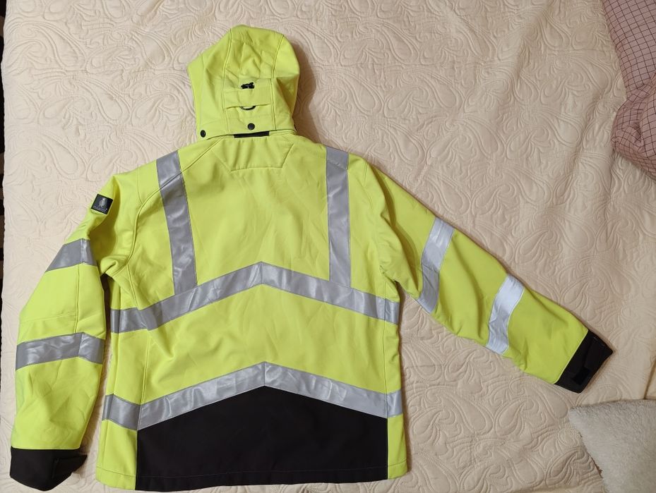 Рабочая  Зимняя куртка Softshell MASCOT SAFE SUPREME 2XL-3XL strauss