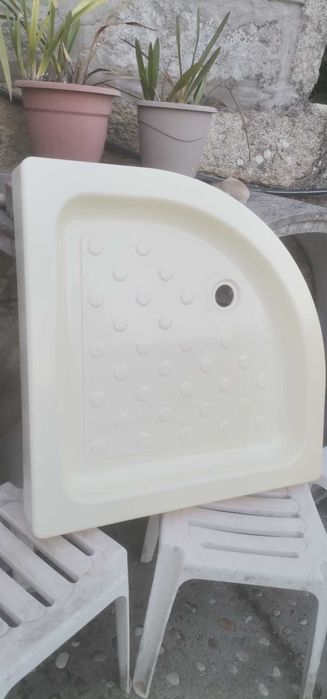 Base de Banheira em Agrilico