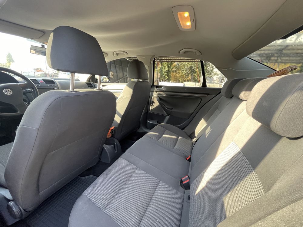Volkswagen Jetta V