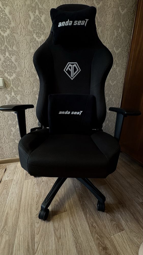 Геймерское кресло Anda Seat Phantom 3 Black L