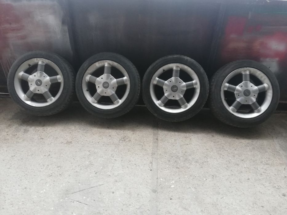 Felgi aluminiowe 16 z oponami volvo v40