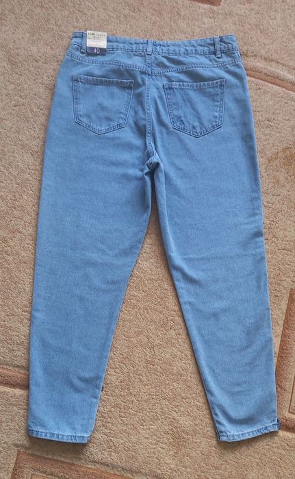 LCWAIKIKI Basic Джинси 40р.