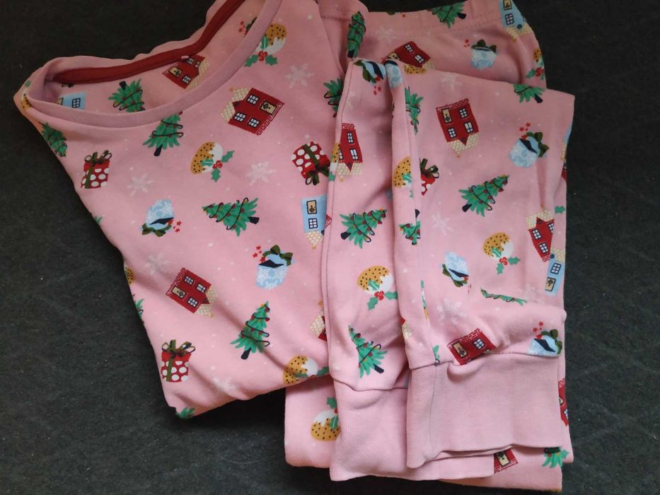 Piżamka bawełniana, świąteczna 128 / 135 cm