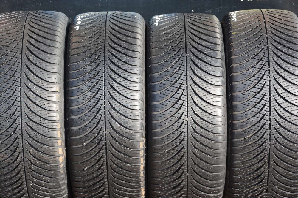 Opony 215/45R16 całoroczne 215/45/16 GOODYEAR (osobowe) OU11016