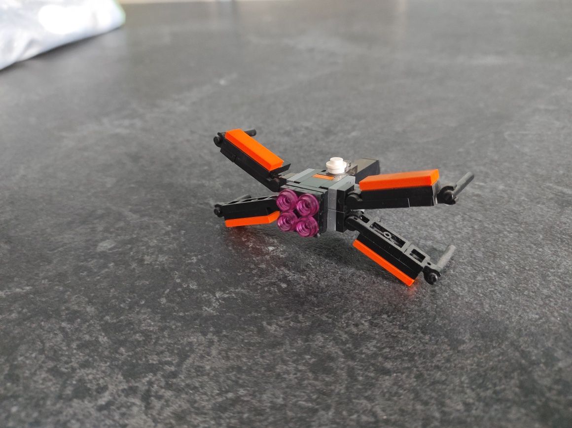 LEGO Star Wars Poe's Dameron X-Wing