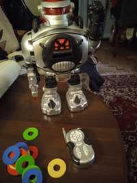 Продам детскую игрушку робот терминатор в отличном состоянии с пультом