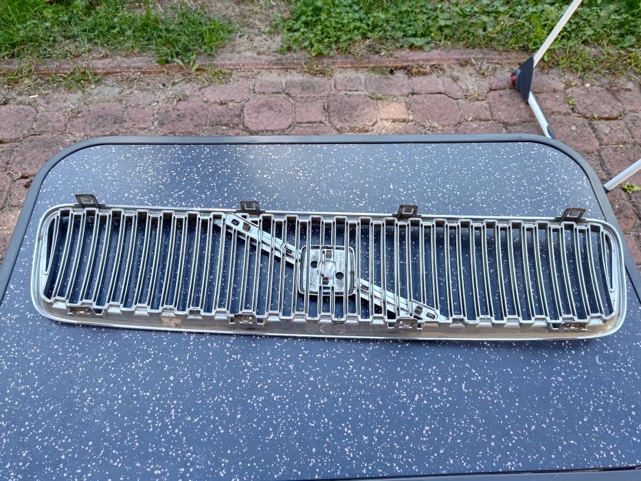 Volvo V50 Grill super stan