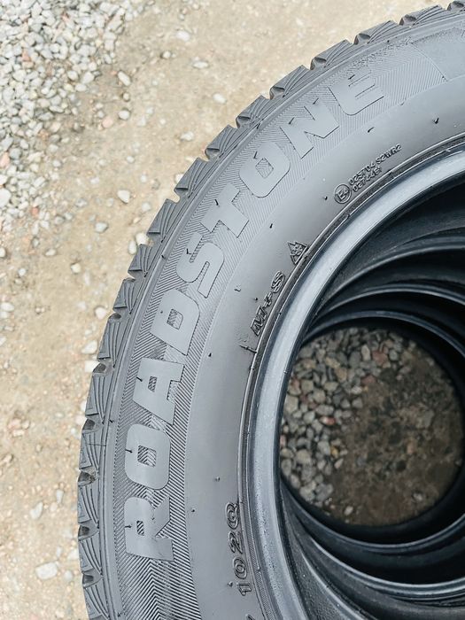 Зимняя резина Roadstone WinGuard ice 225/65/17 102Q