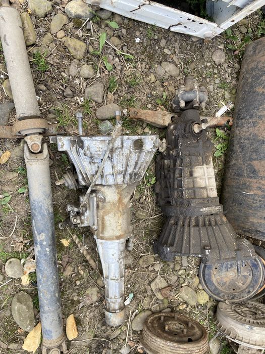 Задній міст Москвич