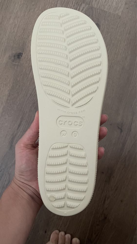 Crocs, нові, шльопанці