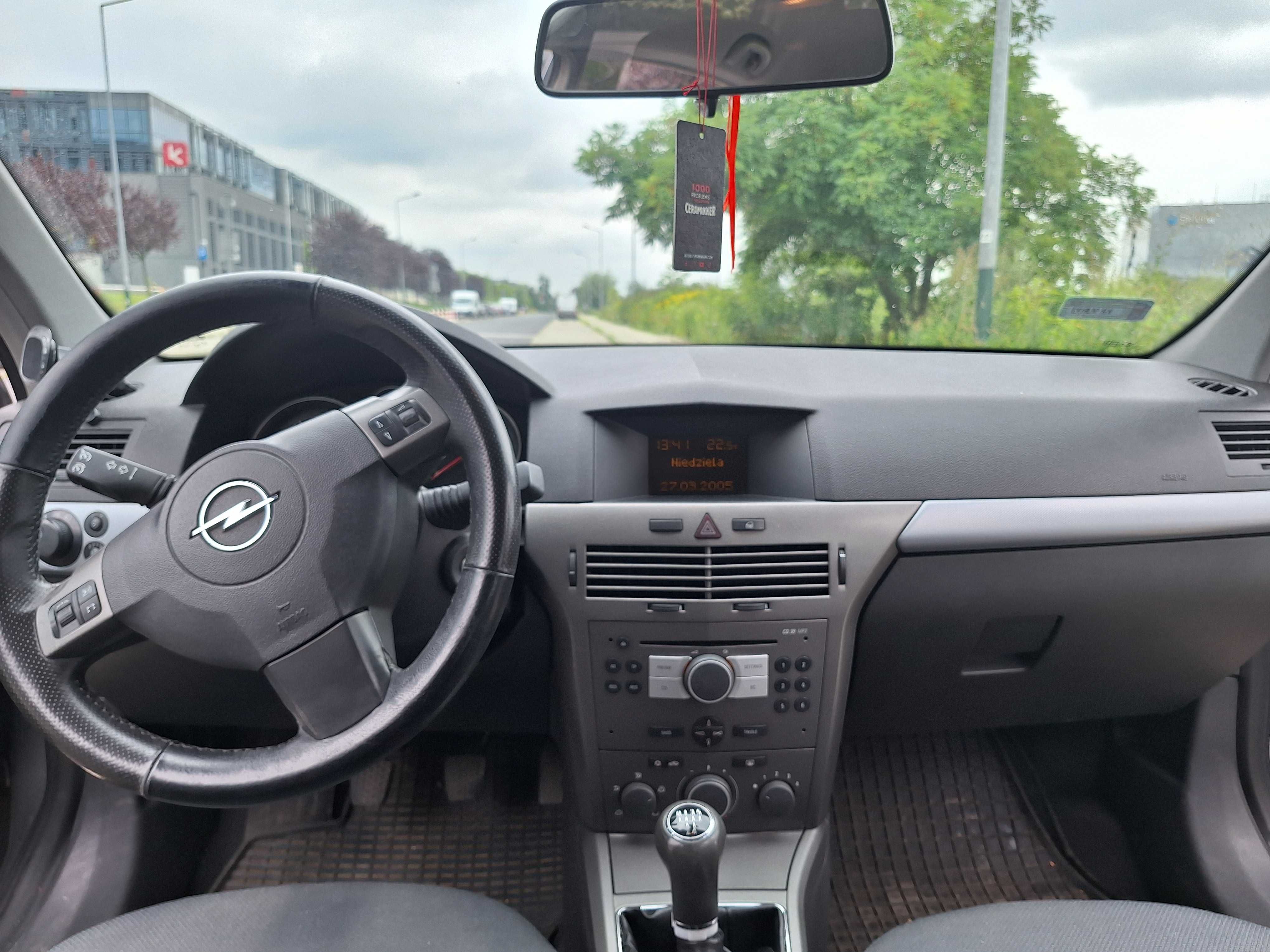 Opel Astra h 1.4 benzyna
