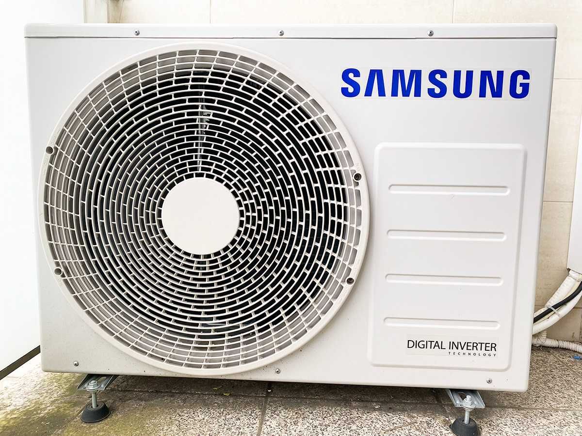 2 Máquinas de Ar Condicionado Samsung - Sistema Inverter