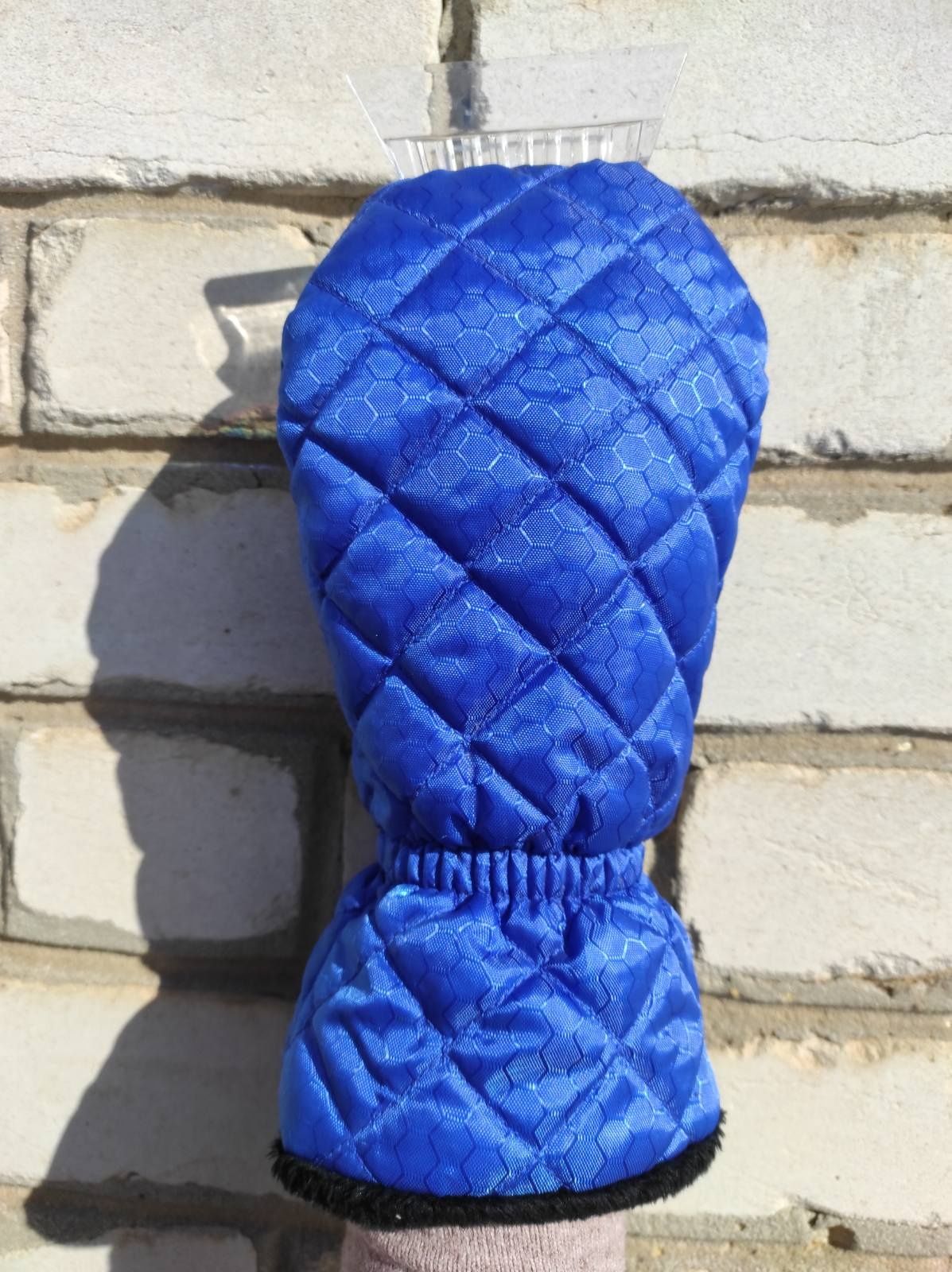 Скребок рукавичка для очистки снігу