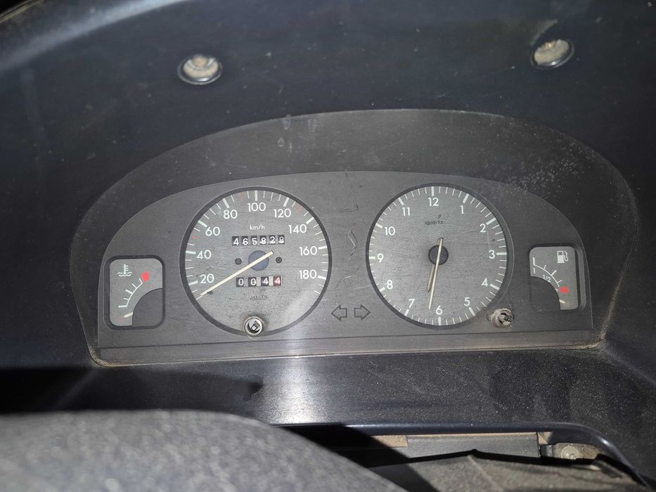 Автомобіль Peugeot Partner  заводський пассажир!