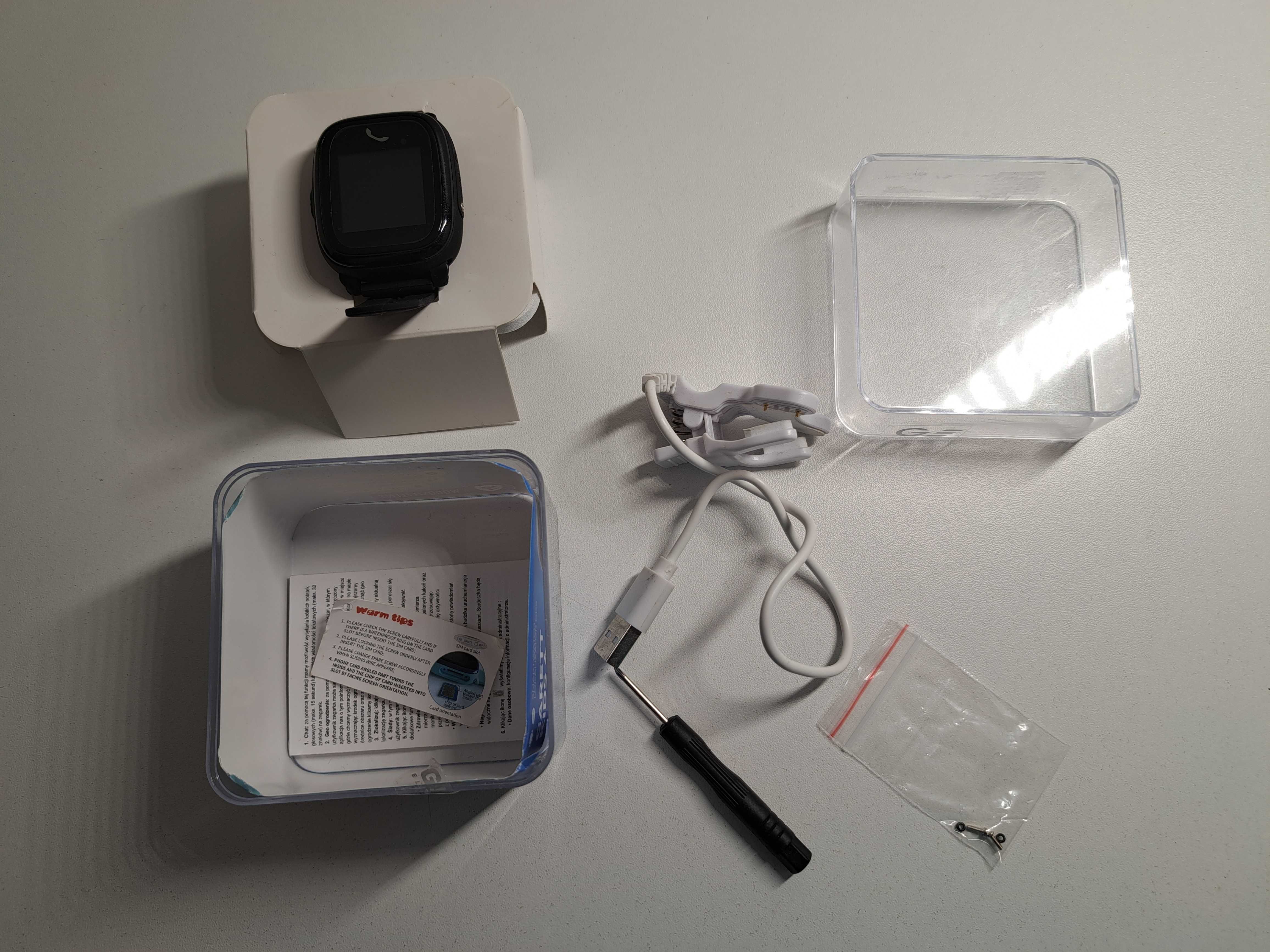 Garett Kids 4G smartwatch dla dzieci, komplet z ładowarką