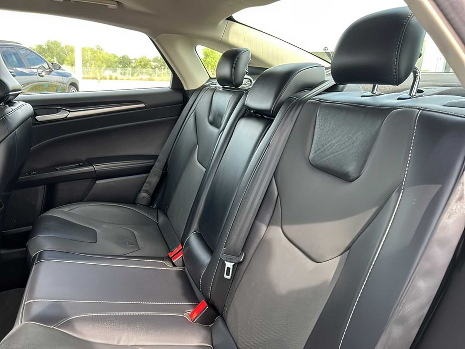 Ford Fusion      2019