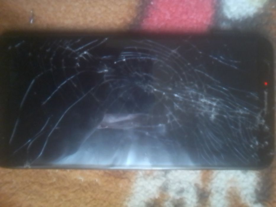 Продам телефон HUAWEI Model RNE-21 Або поміняю на телефон самсунг а 30