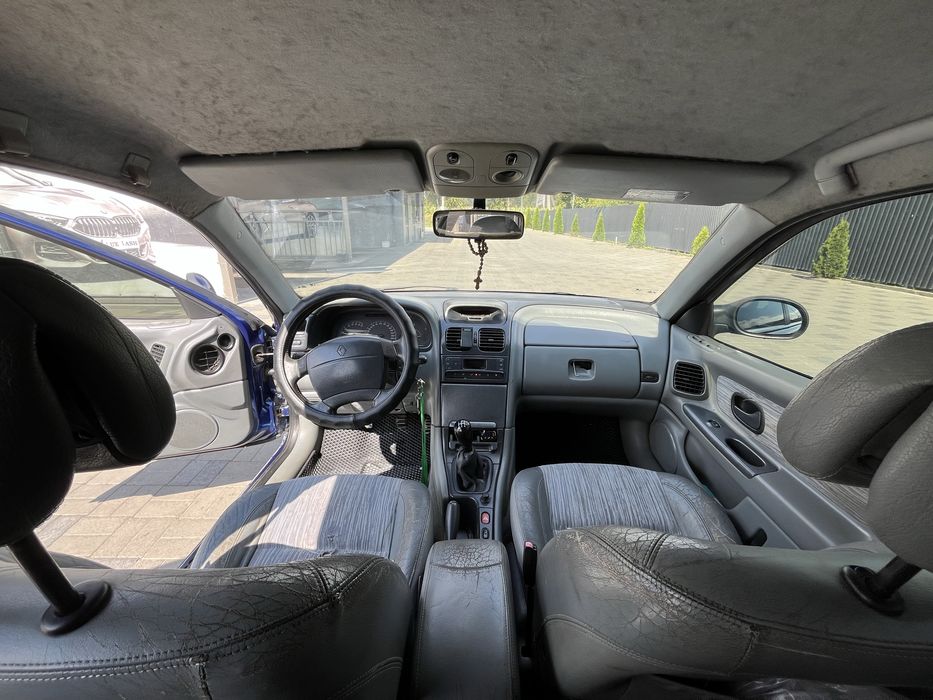 Renault laguna 1