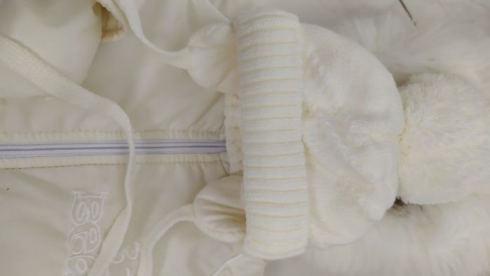 Зимний детский комбинезон 3 в 1 + шапка (размер 36-38)