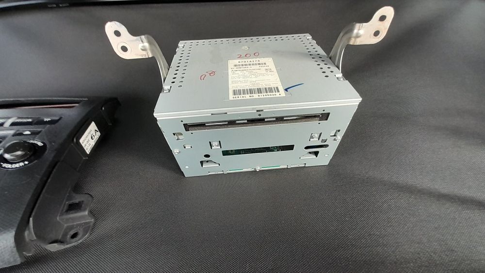 Radio Mitsubishi Outlander 2