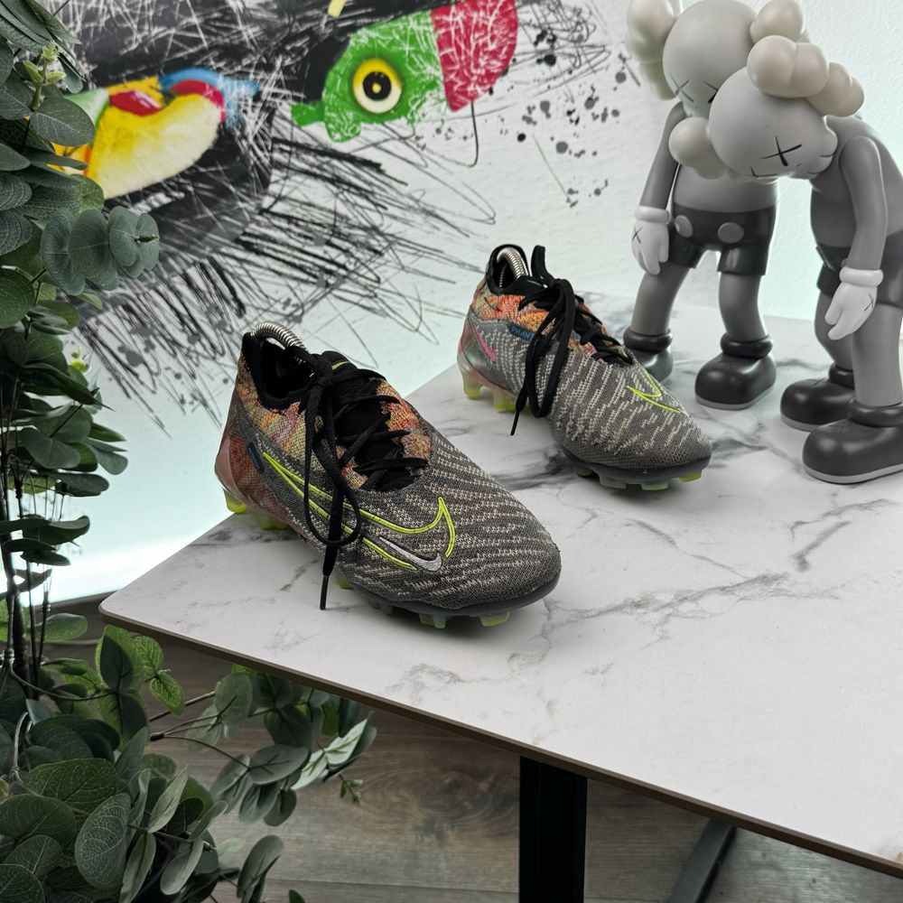 Бутси копочки Nike Phantom GX 37 розмір 3820