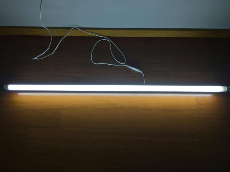 Armadura com lampada led com 1.20