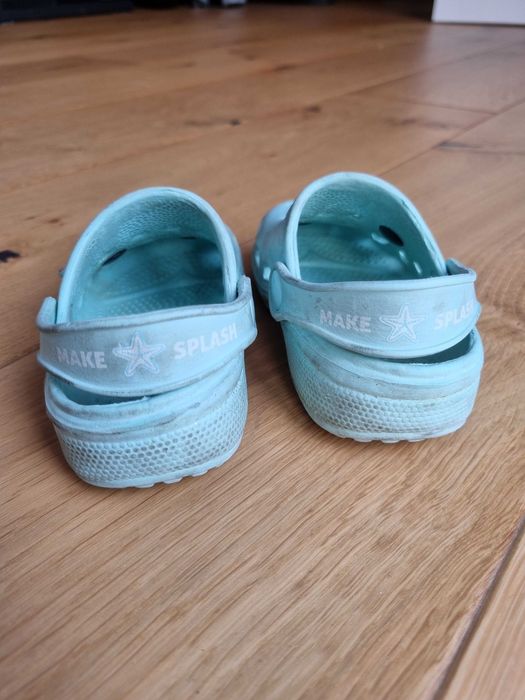 Klapki r.22 dziewczynka Arielka