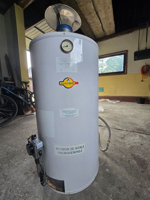 Piec gazowy na wodę 80L