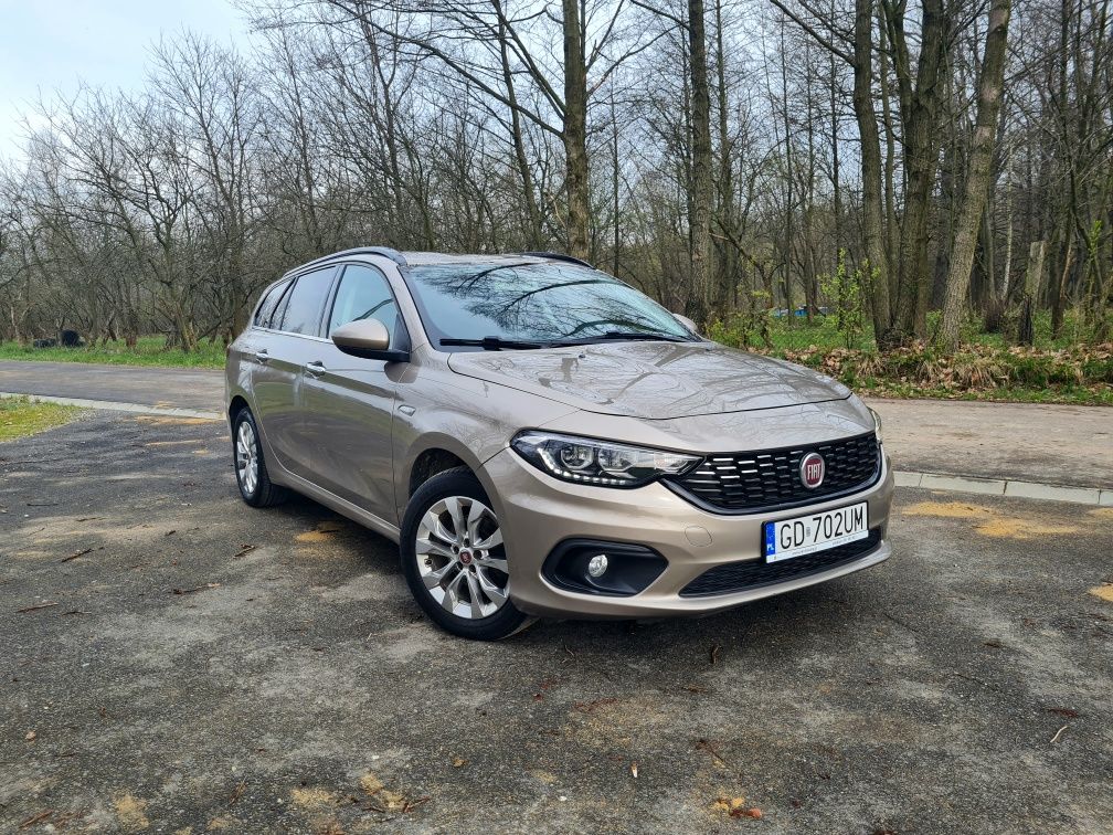 Fiat TIPO 1.4 T-Jet LPG Lounge bogaty VAT23%