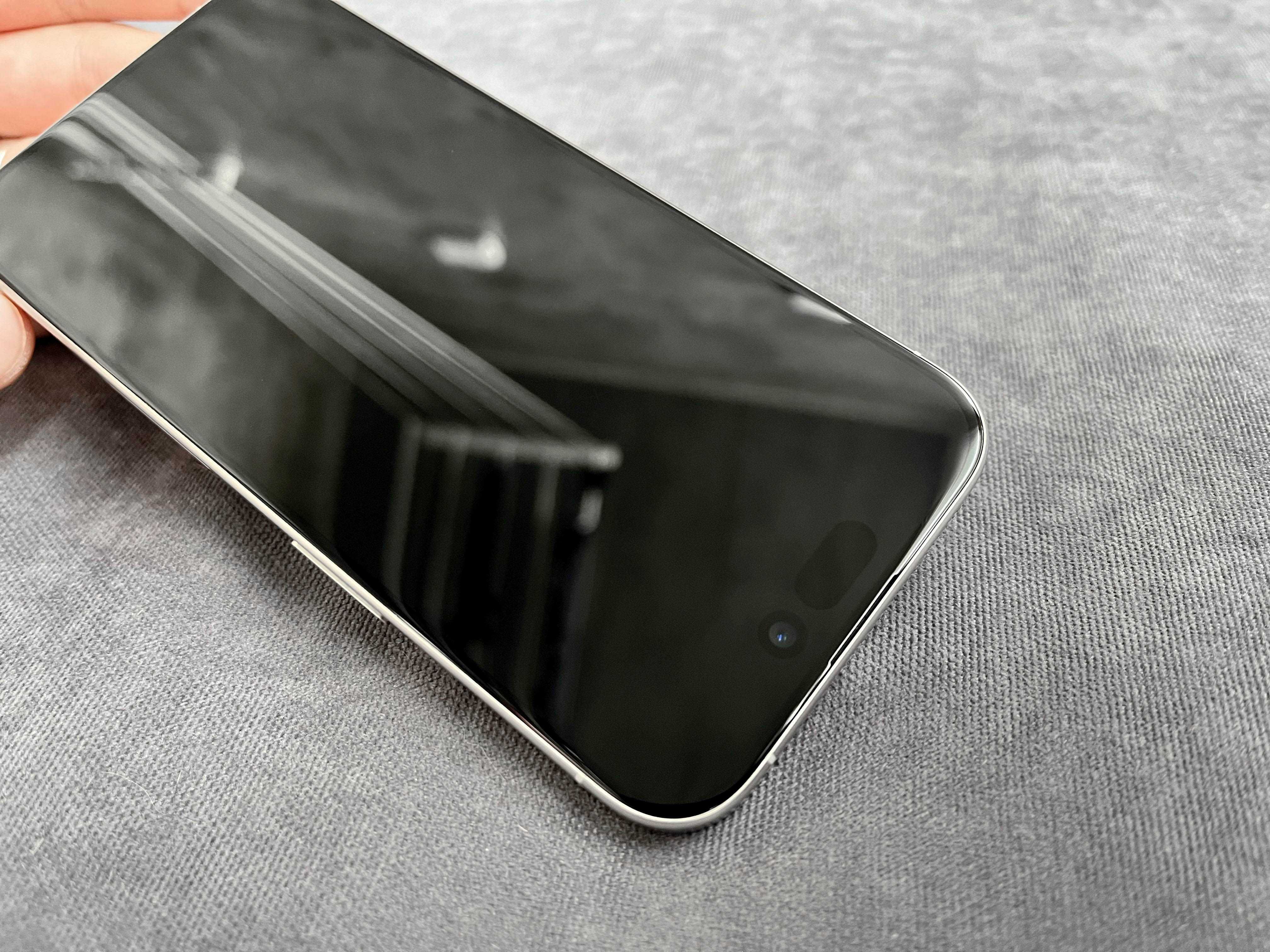 iPhone 15 Pro 256GB White Titanium Neverlock идеальное состояние!