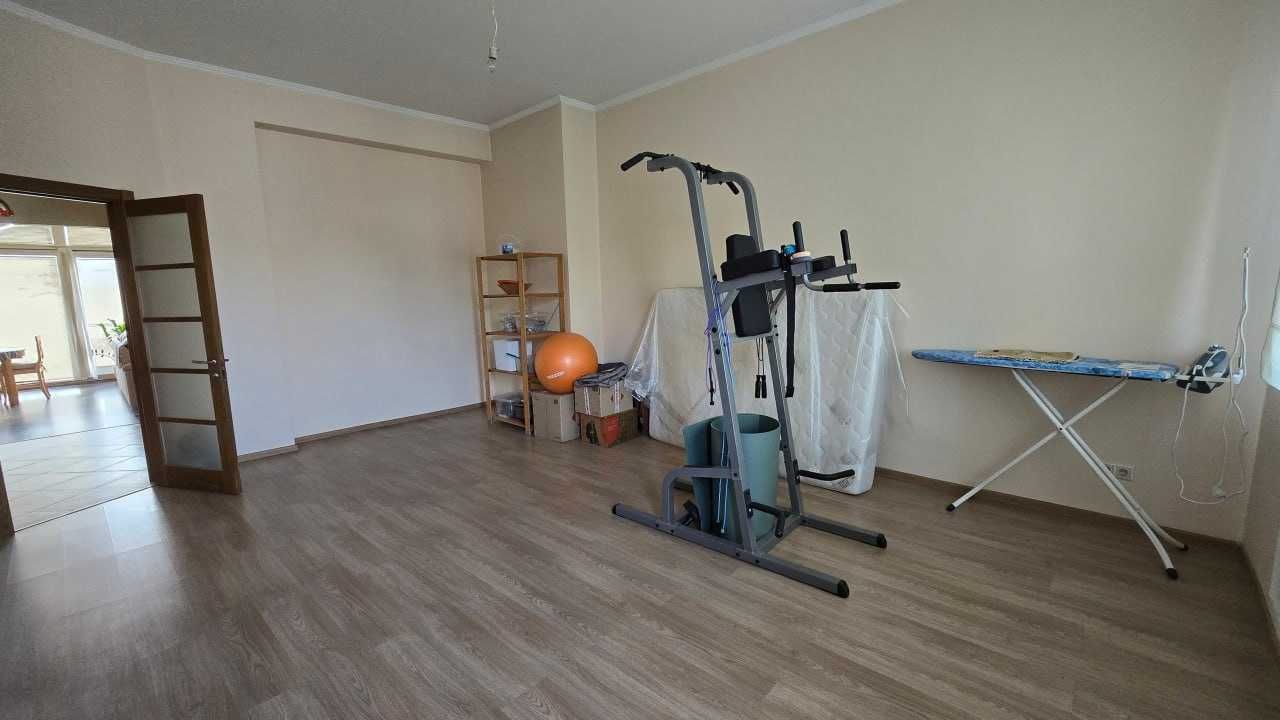 Продаж дворівневої квартири на вул. Конотопській, р-н Коновальця