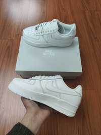 Nike Air Force 1 Low '07 White 37.5