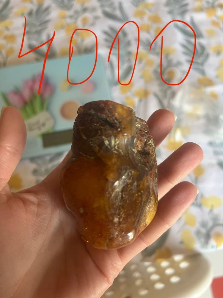 Продам янтарь, есть разный размер, разная фракция