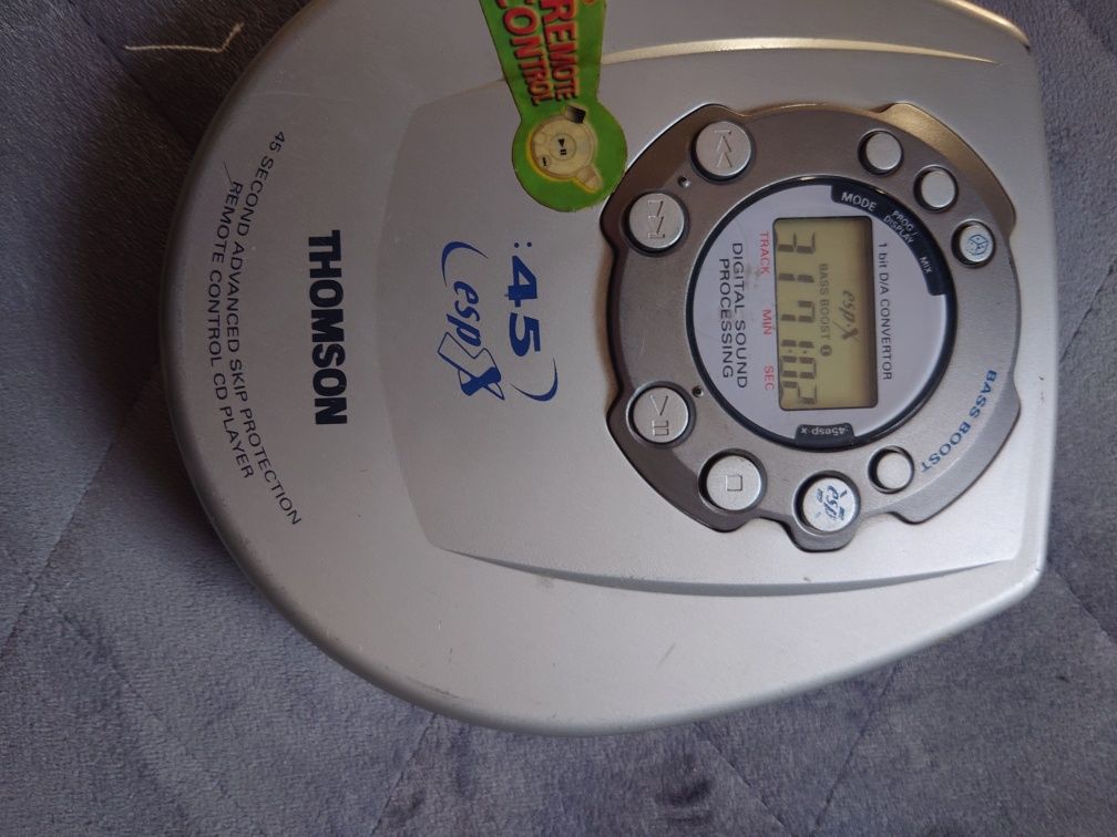 Discman Thomson LAD 880 (BRAK TYLNIEJ KLAPKI)