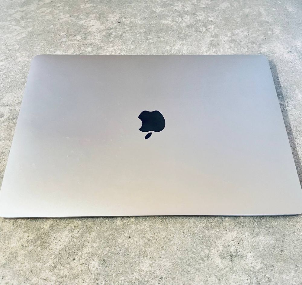 MacBook Air 2019 i5 1.6/3.6Ghz | 16gb Ram | 256gb