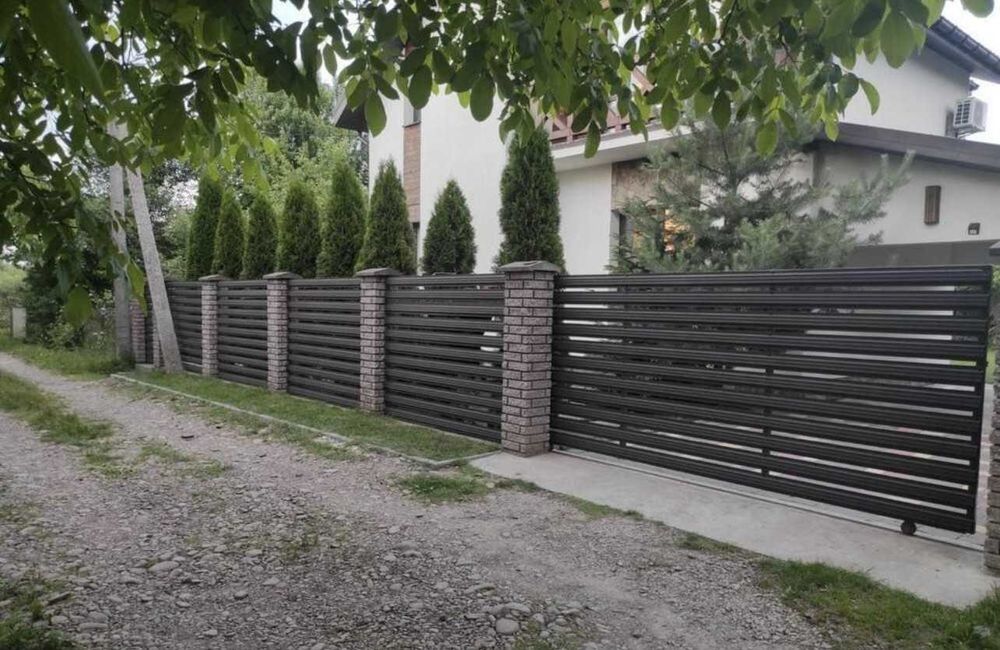 Штахети металеві