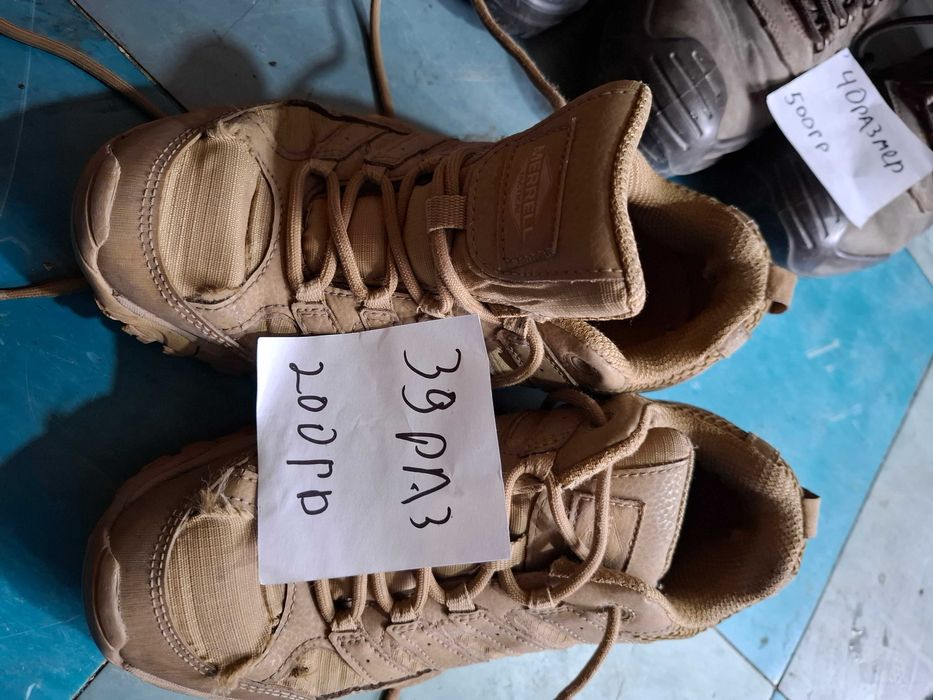 Берцы разные        .