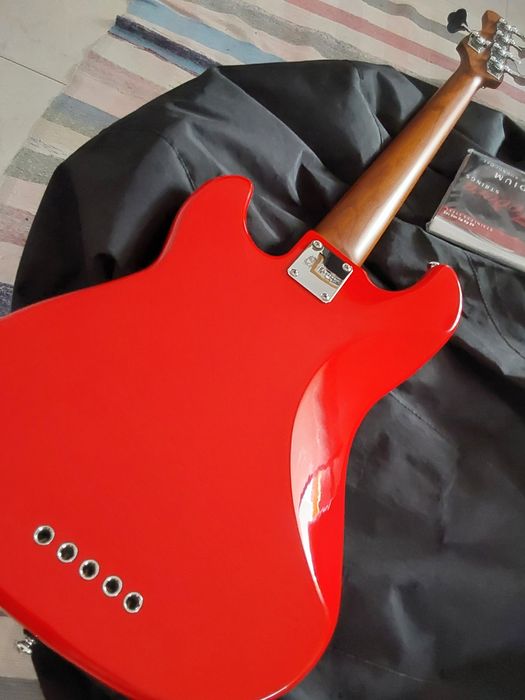 Baixo Marcus Miller P5 Alder 5 cordas