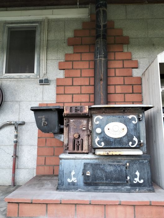 Fogão e forno a lenha em ferro fundido