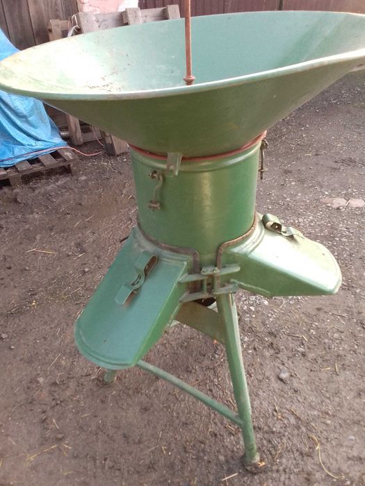 Sita śrutownik zboża Bąk