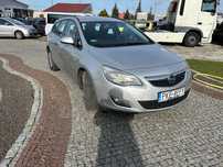 Opel Astra Opel Astra J, 2012r., 1 686 cm3, 110 KM, Kombi