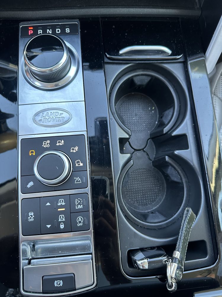 Land Rover Discovery 5 2.0 D Hse - 7 lugares