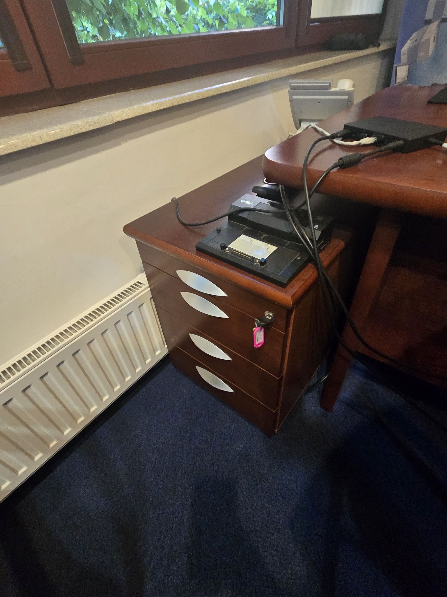 Meble gabinetowe lite drewno
