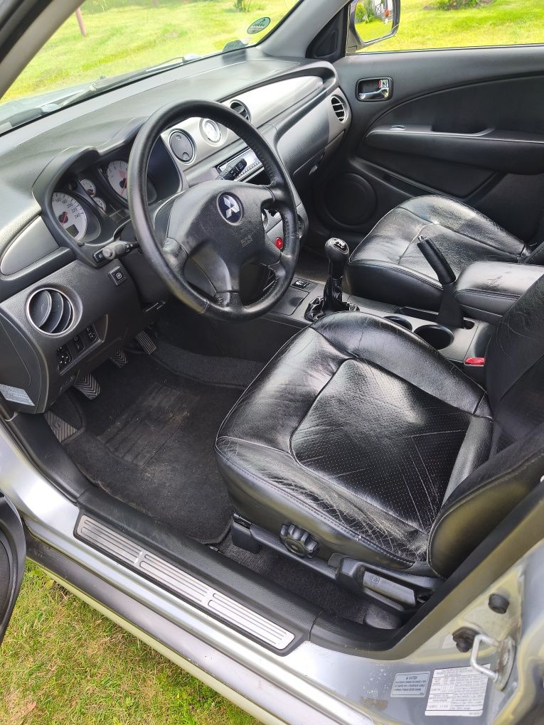 Mitsubishi Outlander 2.4 + LPG 2005 r.