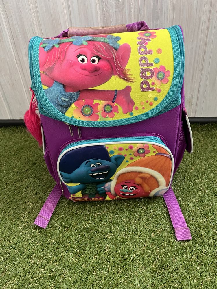 Рюкзак портфель ранець каркасний 1 вересня trolls 34x26x14 см тролі